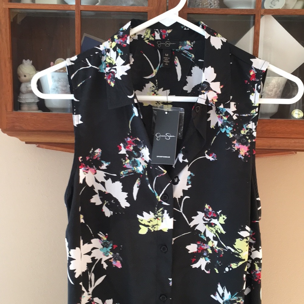 Jessica Simpson Blouse NWT (Sleeveless)